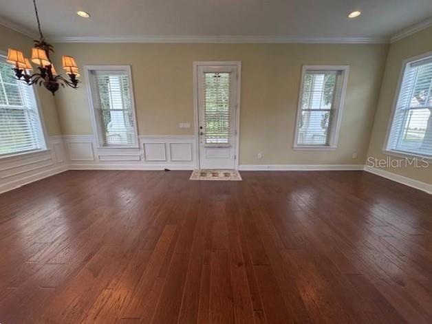 En Renta: $4,500 (4 camas, 2 baños, 2488 Pies cuadrados)