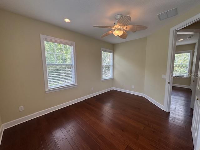 En Renta: $4,500 (4 camas, 2 baños, 2488 Pies cuadrados)