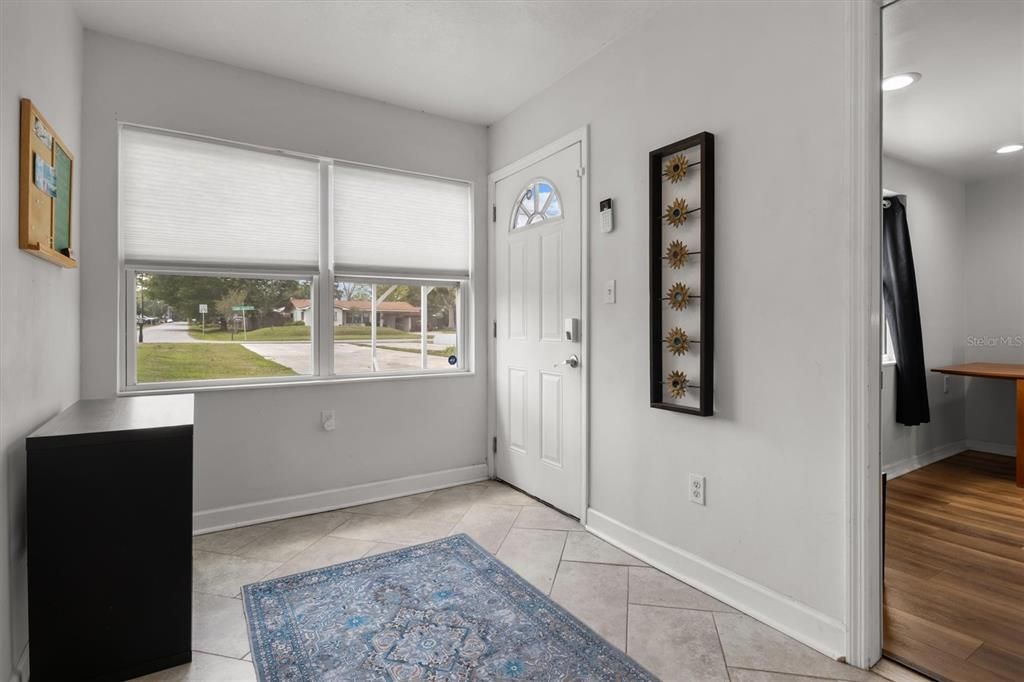 For Sale: $469,900 (3 beds, 3 baths, 1828 Square Feet)