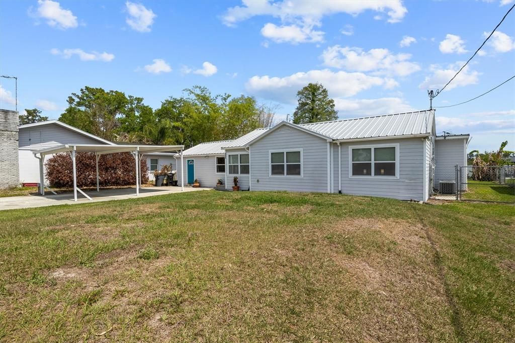 For Sale: $469,900 (3 beds, 3 baths, 1828 Square Feet)