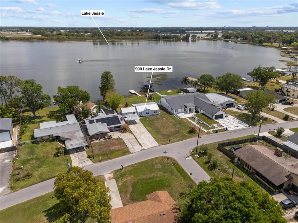 For Sale: $469,900 (3 beds, 3 baths, 1828 Square Feet)