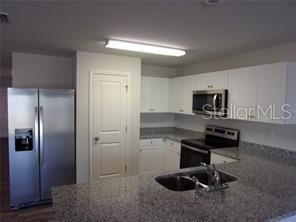 En Renta: $2,000 (4 camas, 2 baños, 1450 Pies cuadrados)