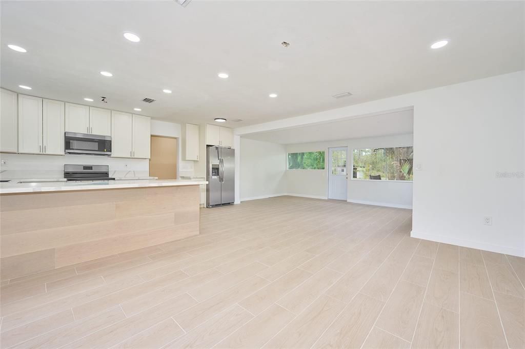 En Venta: $343,900 (3 camas, 2 baños, 1780 Pies cuadrados)
