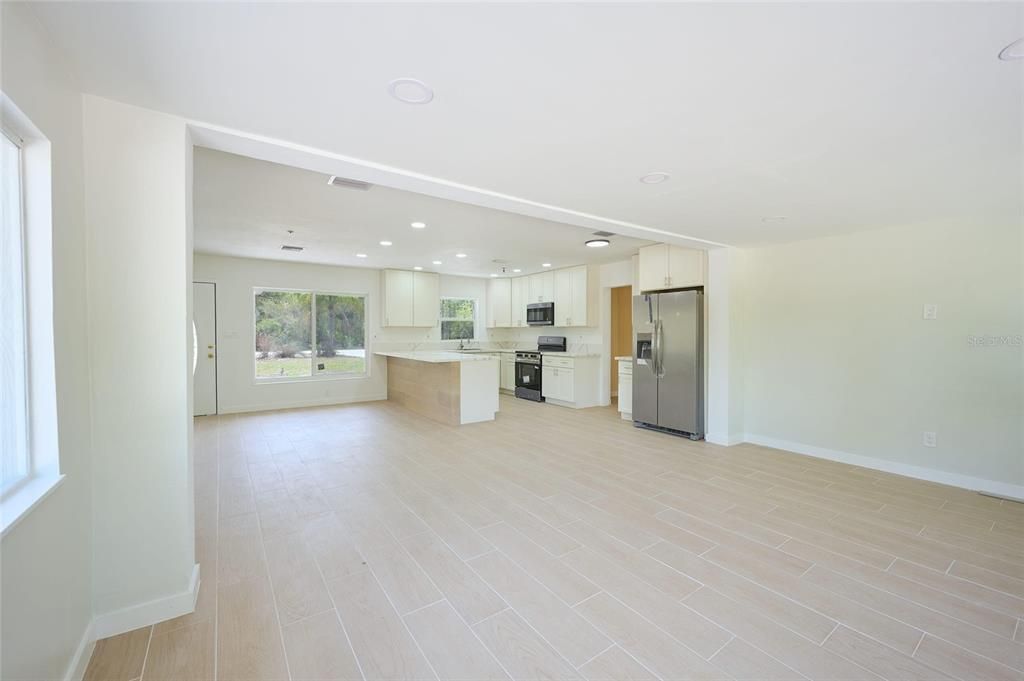 En Venta: $343,900 (3 camas, 2 baños, 1780 Pies cuadrados)