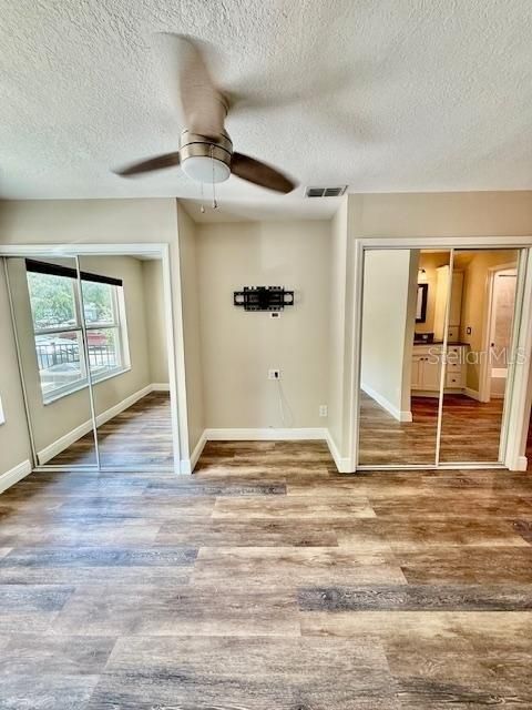 For Sale: $229,900 (2 beds, 2 baths, 995 Square Feet)
