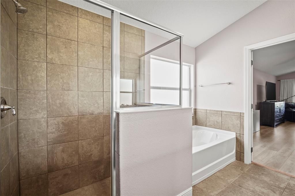 На продажу: $720,000 (3 спален, 2 ванн, 1808 Квадратных фут)