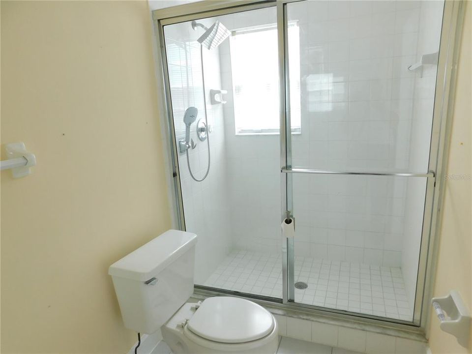 En Venta: $450,000 (4 camas, 3 baños, 3160 Pies cuadrados)