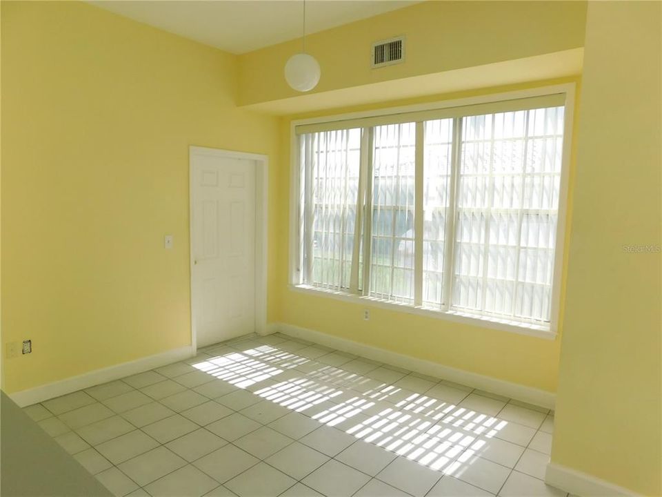 En Venta: $450,000 (4 camas, 3 baños, 3160 Pies cuadrados)