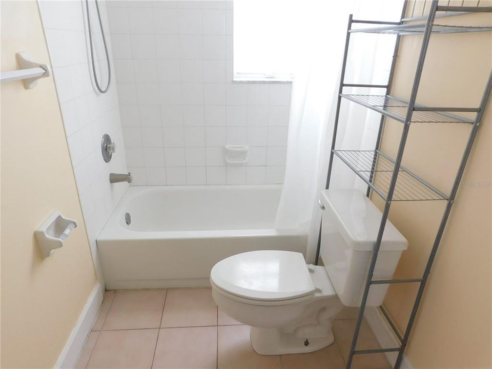 En Venta: $450,000 (4 camas, 3 baños, 3160 Pies cuadrados)