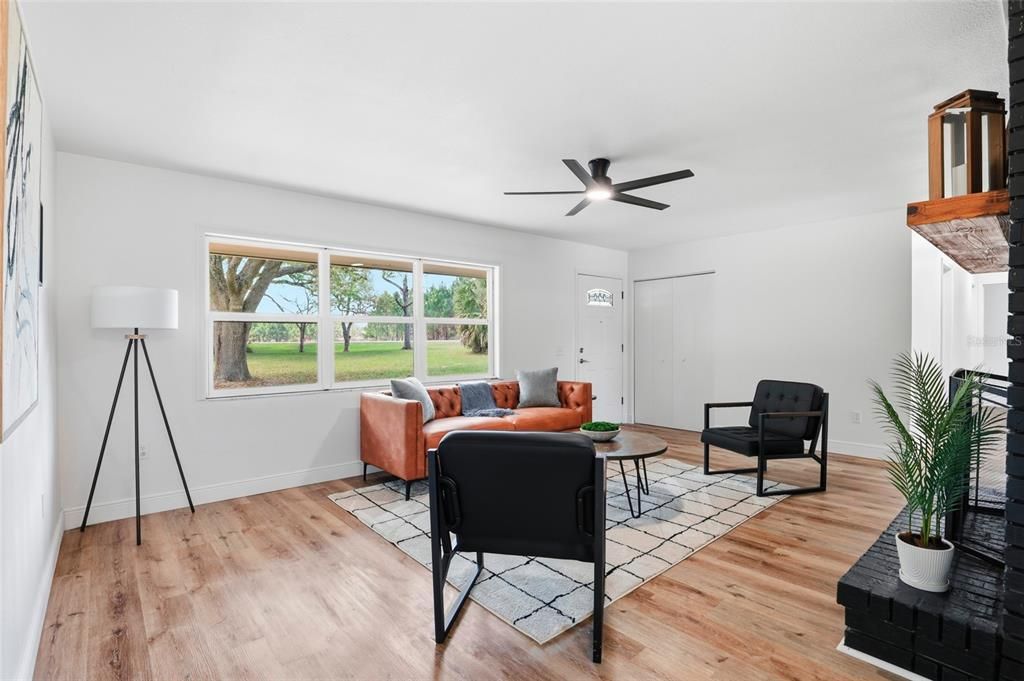 For Sale: $369,900 (3 beds, 2 baths, 1817 Square Feet)