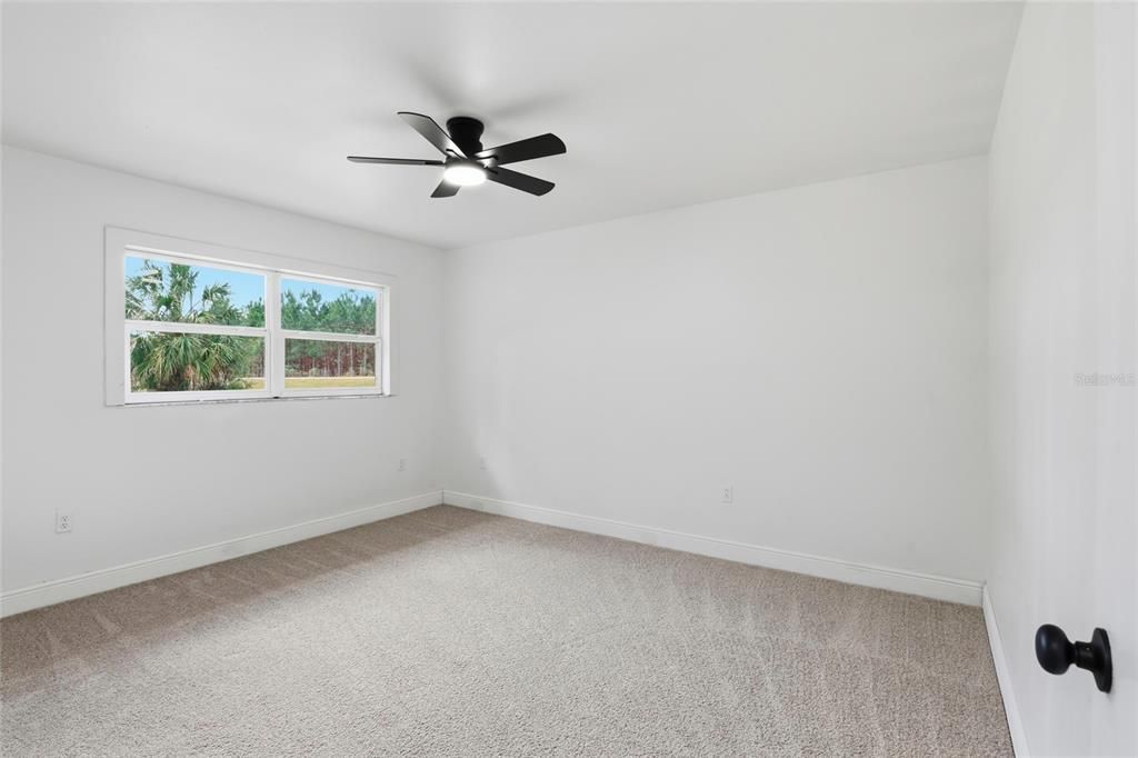 For Sale: $369,900 (3 beds, 2 baths, 1817 Square Feet)