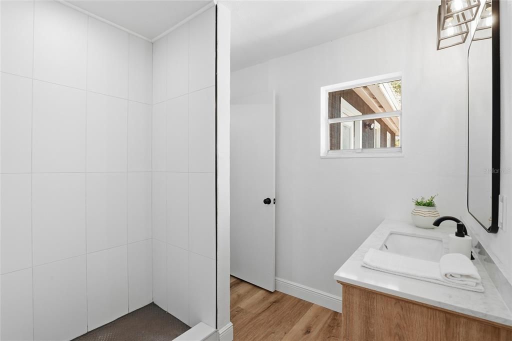 For Sale: $369,900 (3 beds, 2 baths, 1817 Square Feet)