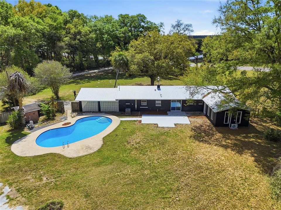 For Sale: $369,900 (3 beds, 2 baths, 1817 Square Feet)
