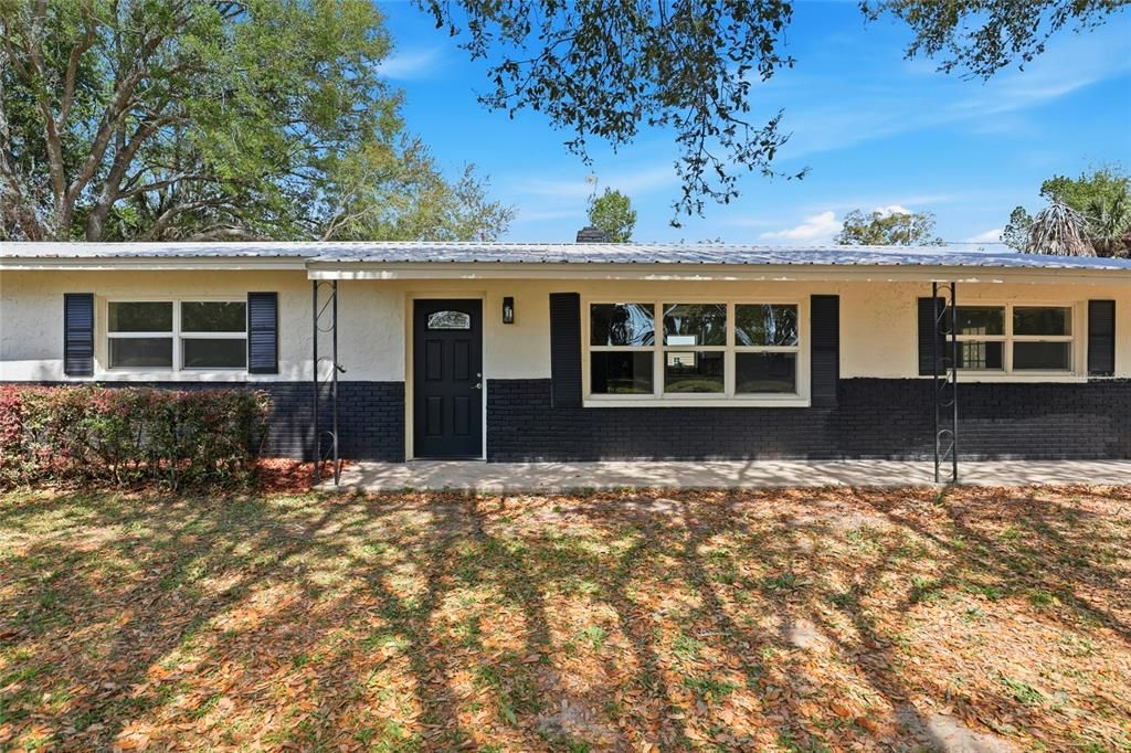 For Sale: $369,900 (3 beds, 2 baths, 1817 Square Feet)
