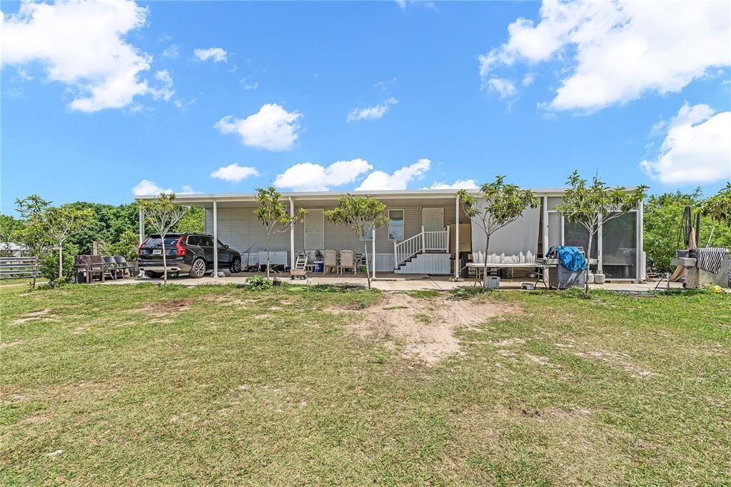 For Sale: $580,000 (3 beds, 2 baths, 980 Square Feet)