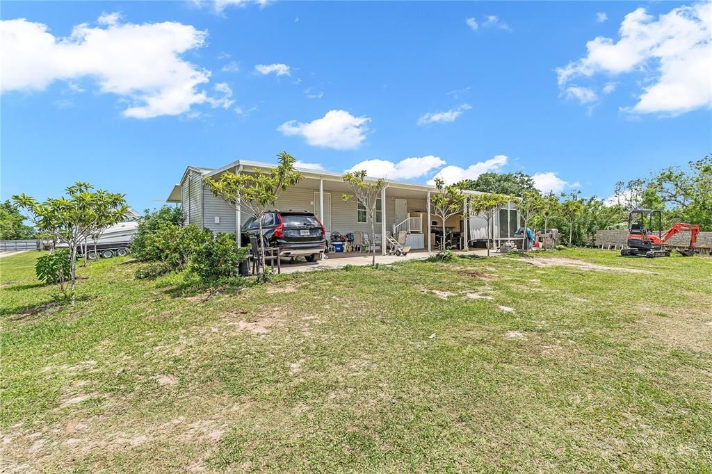 For Sale: $580,000 (3 beds, 2 baths, 980 Square Feet)