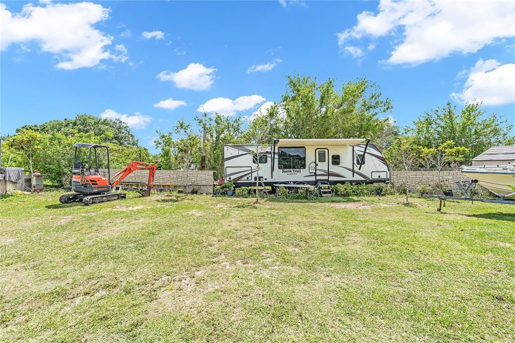 For Sale: $580,000 (3 beds, 2 baths, 980 Square Feet)