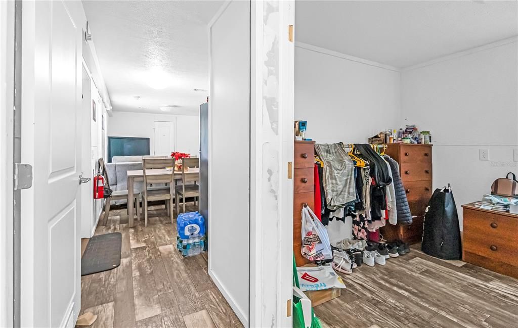 For Sale: $580,000 (3 beds, 2 baths, 980 Square Feet)
