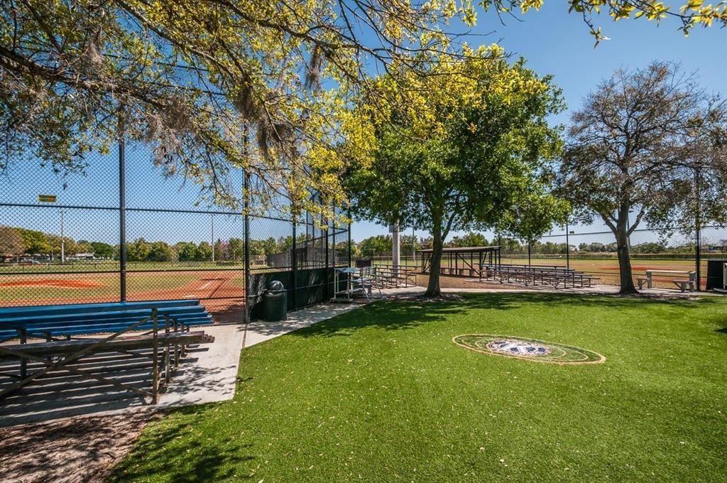 Activo con contrato: $1,695,000 (4 camas, 3 baños, 2554 Pies cuadrados)