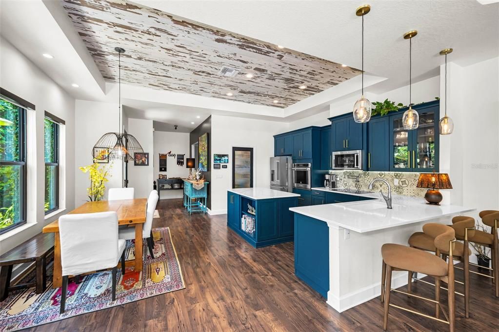 Activo con contrato: $1,695,000 (4 camas, 3 baños, 2554 Pies cuadrados)