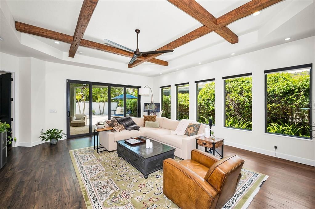 Activo con contrato: $1,695,000 (4 camas, 3 baños, 2554 Pies cuadrados)