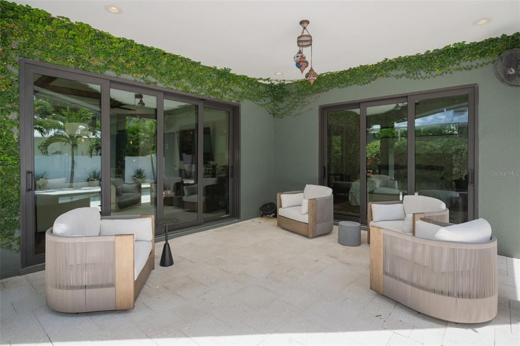 Activo con contrato: $1,695,000 (4 camas, 3 baños, 2554 Pies cuadrados)