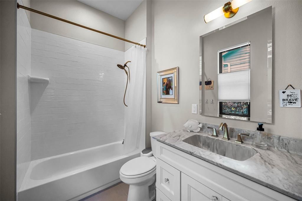 Activo con contrato: $1,695,000 (4 camas, 3 baños, 2554 Pies cuadrados)