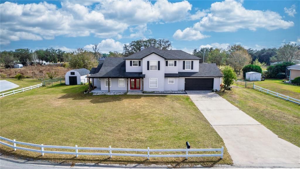 Activo con contrato: $579,900 (5 camas, 3 baños, 3086 Pies cuadrados)