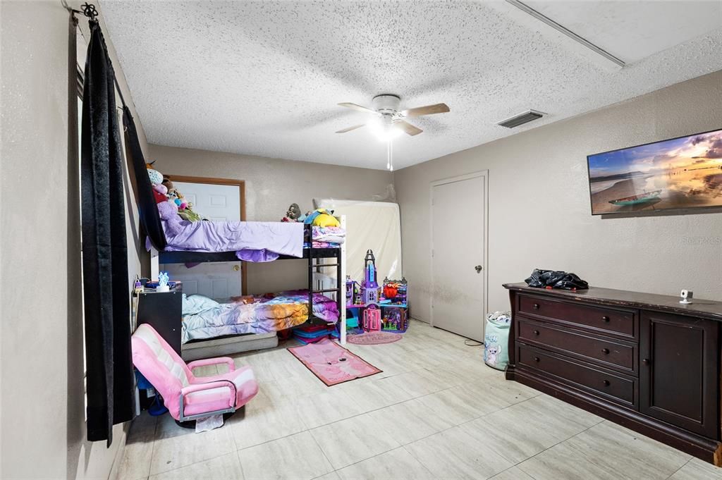 En Venta: $205,000 (3 camas, 2 baños, 1536 Pies cuadrados)