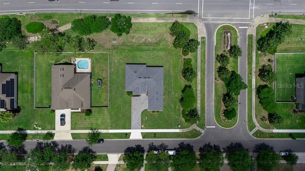 Active With Contract: $525,000 (4 beds, 3 baths, 2393 Square Feet)