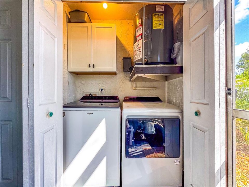 На продажу: $245,000 (3 спален, 2 ванн, 1148 Квадратных фут)