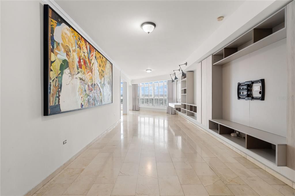 For Sale: $975,000 (4 beds, 3 baths, 2450 Square Feet)
