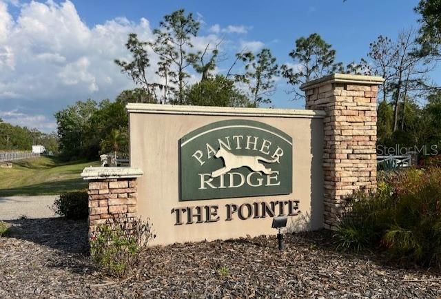 待售: $849,000 (7.04 acres)