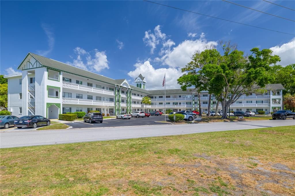 En Venta: $130,000 (2 camas, 2 baños, 1100 Pies cuadrados)