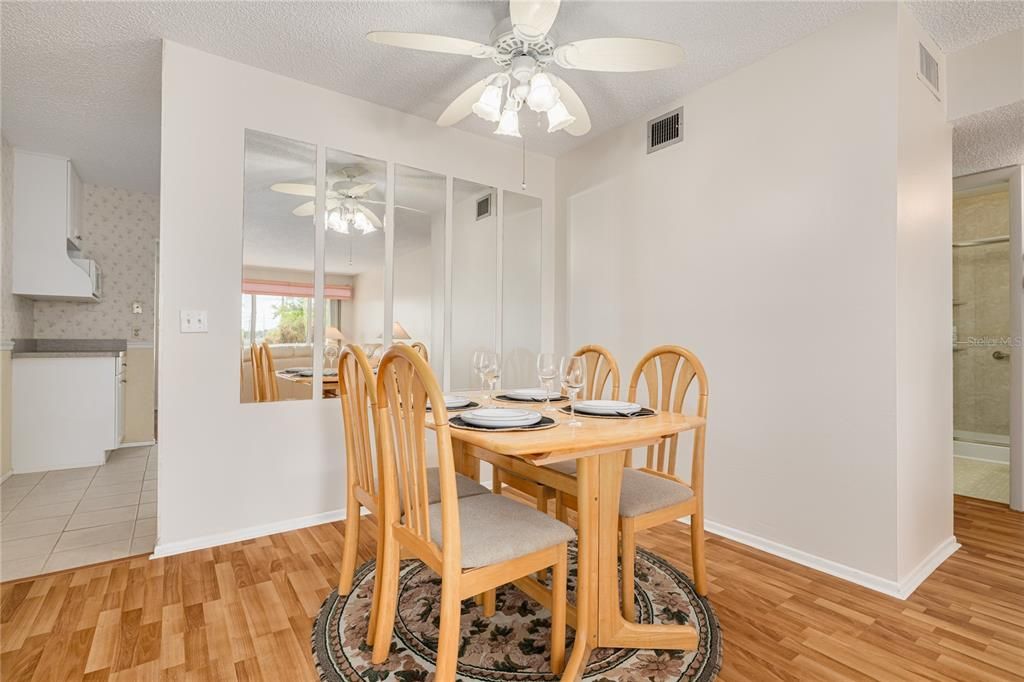 En Venta: $130,000 (2 camas, 2 baños, 1100 Pies cuadrados)