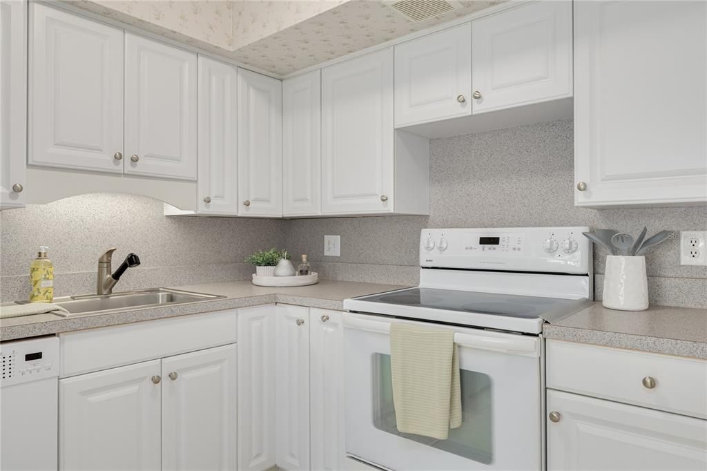 En Venta: $130,000 (2 camas, 2 baños, 1100 Pies cuadrados)