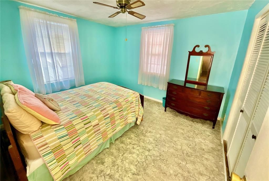 For Sale: $295,000 (3 beds, 2 baths, 1942 Square Feet)