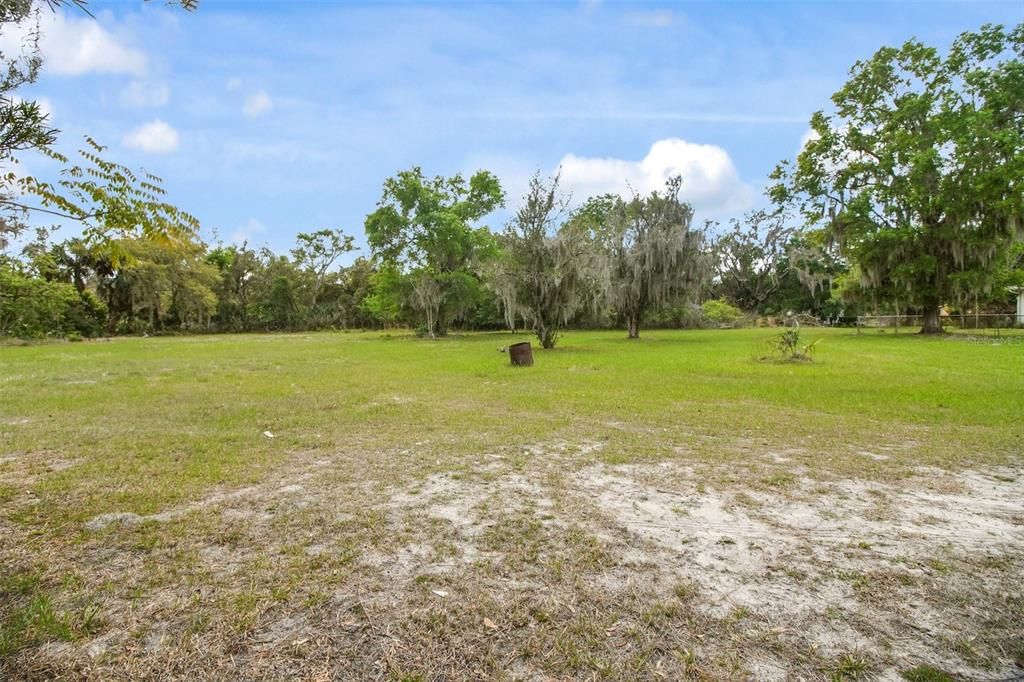 Active With Contract: $444,990 (5 beds, 2 baths, 2031 Square Feet)