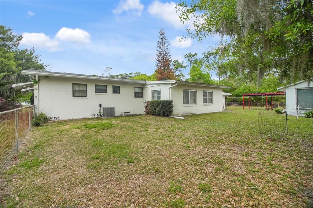Active With Contract: $444,990 (5 beds, 2 baths, 2031 Square Feet)
