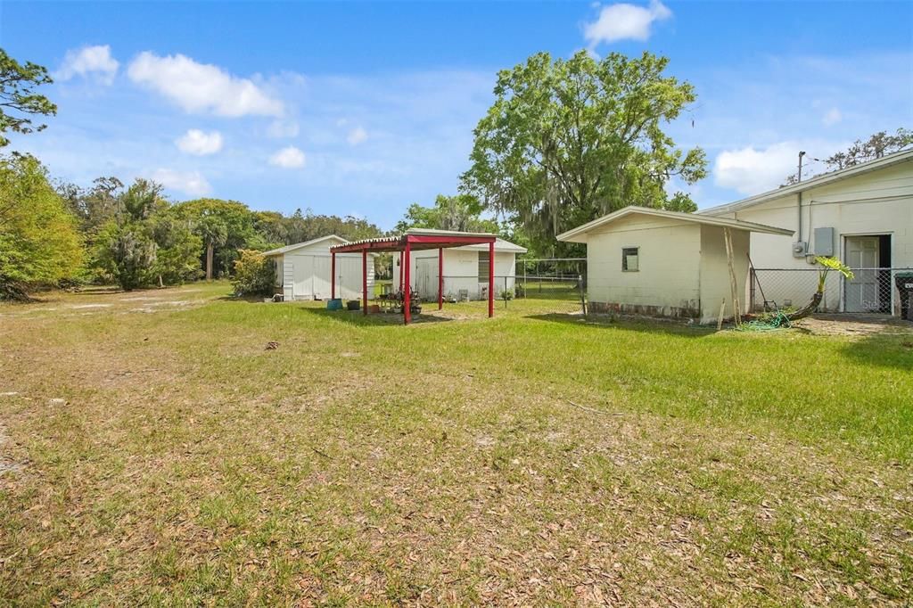 Active With Contract: $444,990 (5 beds, 2 baths, 2031 Square Feet)