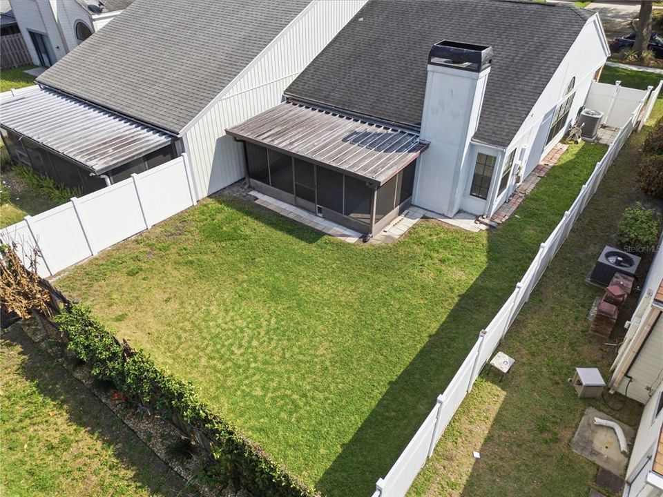 En Venta: $299,900 (2 camas, 2 baños, 1052 Pies cuadrados)