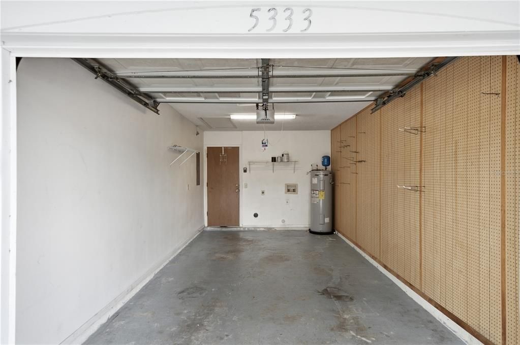 En Venta: $299,900 (2 camas, 2 baños, 1052 Pies cuadrados)