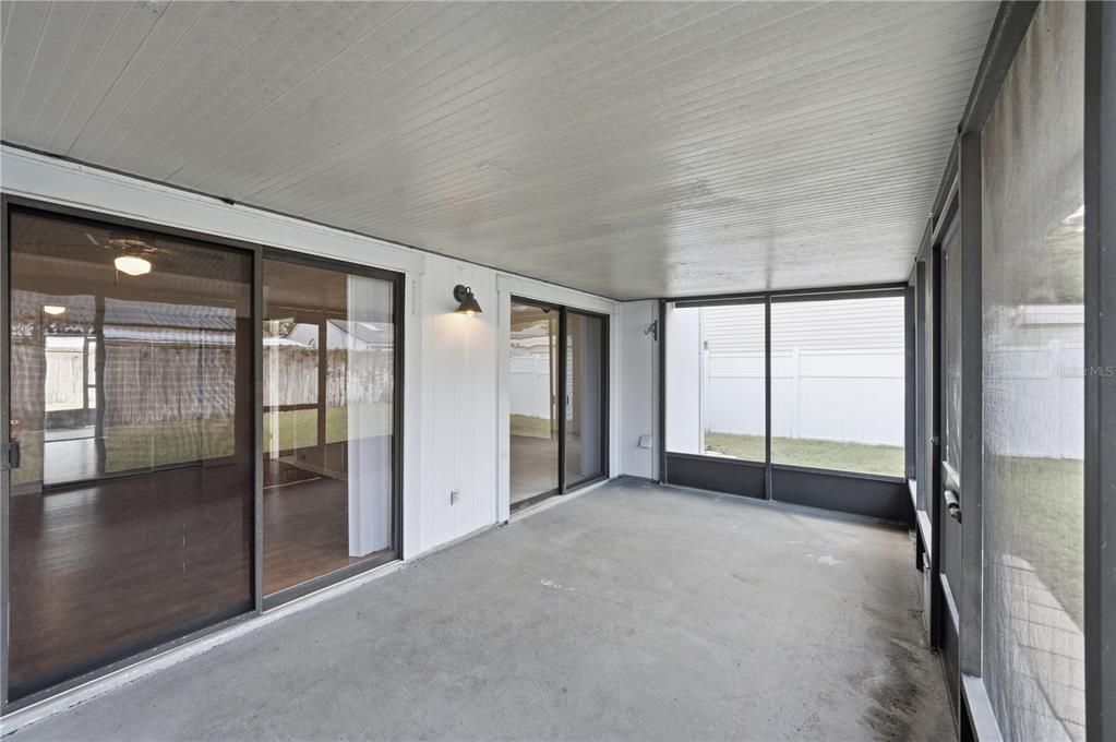 En Venta: $299,900 (2 camas, 2 baños, 1052 Pies cuadrados)