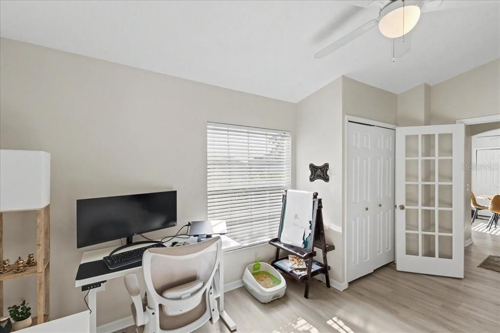 Activo con contrato: $374,900 (4 camas, 2 baños, 1852 Pies cuadrados)