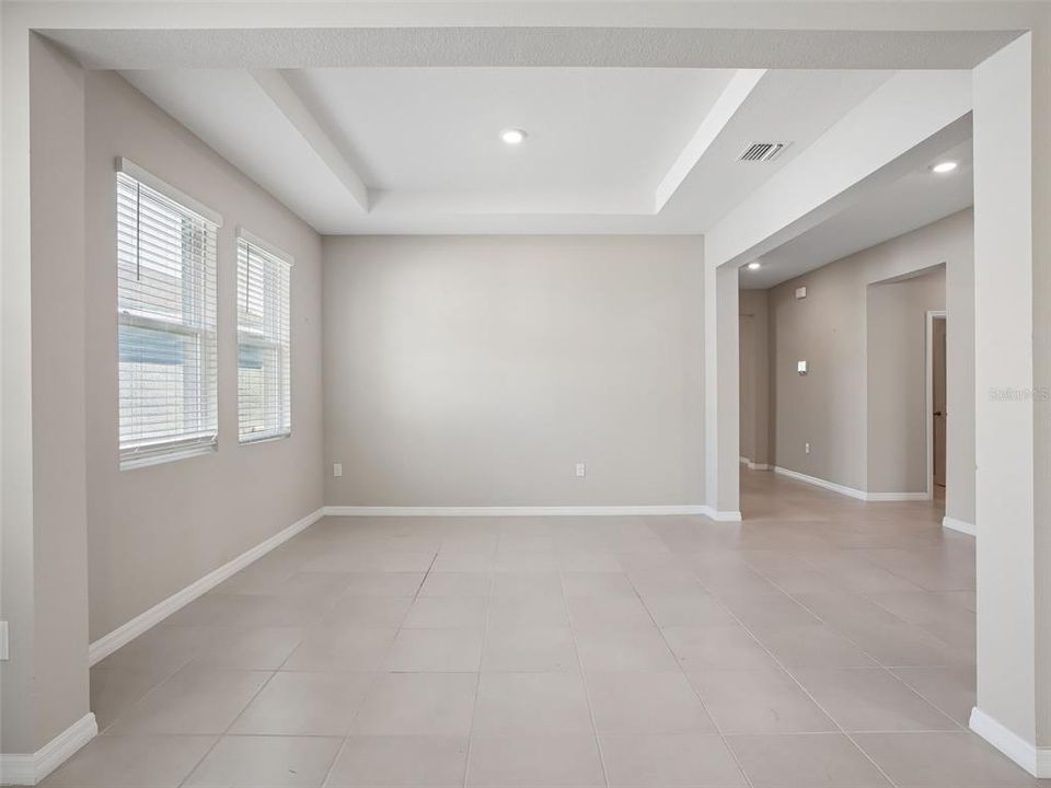 En Venta: $599,000 (4 camas, 3 baños, 2843 Pies cuadrados)