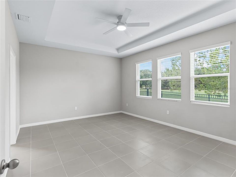 En Venta: $599,000 (4 camas, 3 baños, 2843 Pies cuadrados)