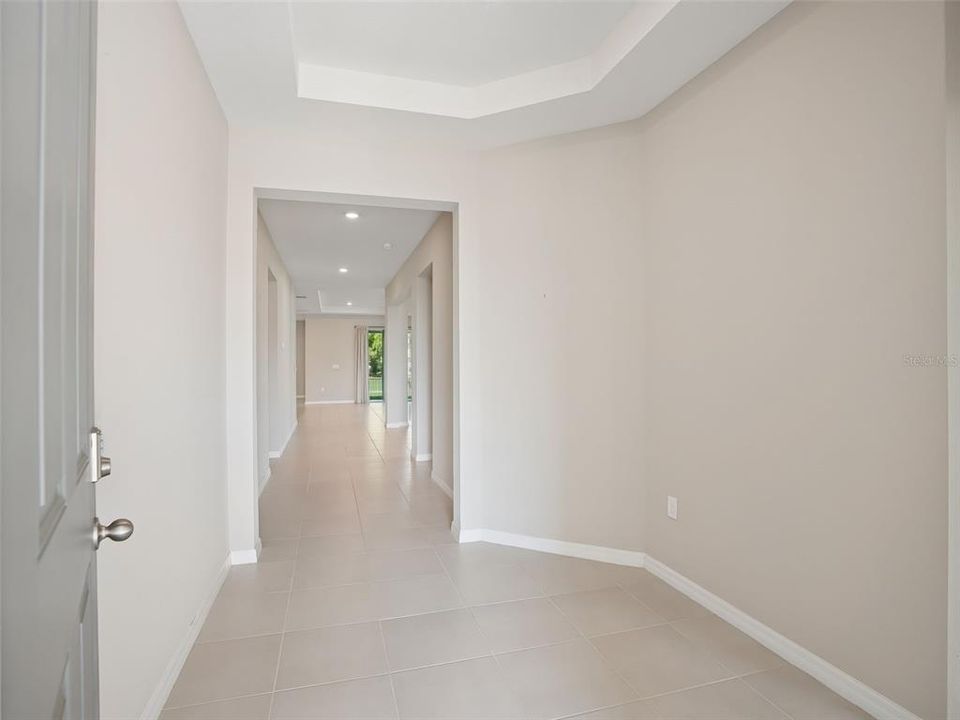 En Venta: $599,000 (4 camas, 3 baños, 2843 Pies cuadrados)