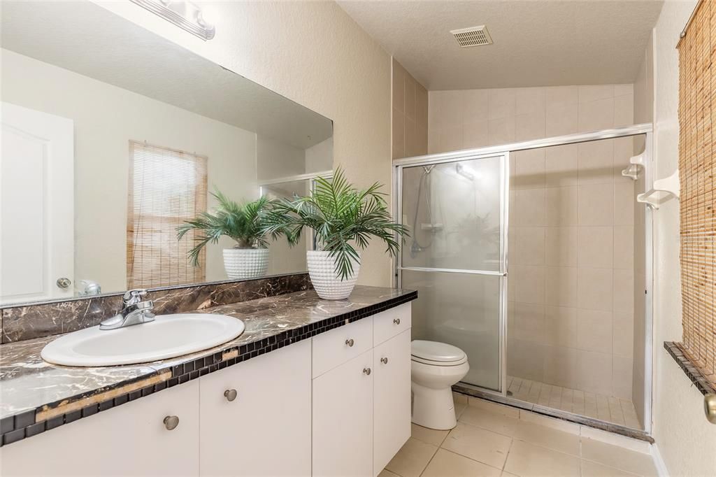 En Venta: $299,000 (3 camas, 2 baños, 1612 Pies cuadrados)