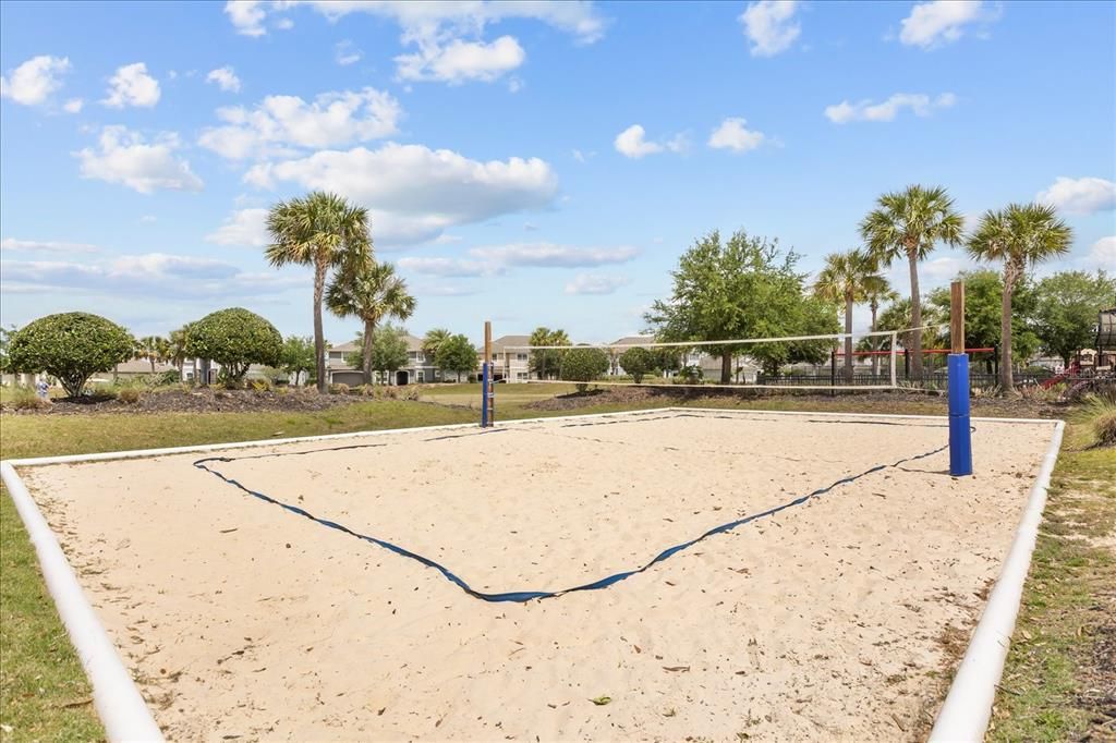 Active With Contract: $869,900 (4 beds, 3 baths, 3800 Square Feet)