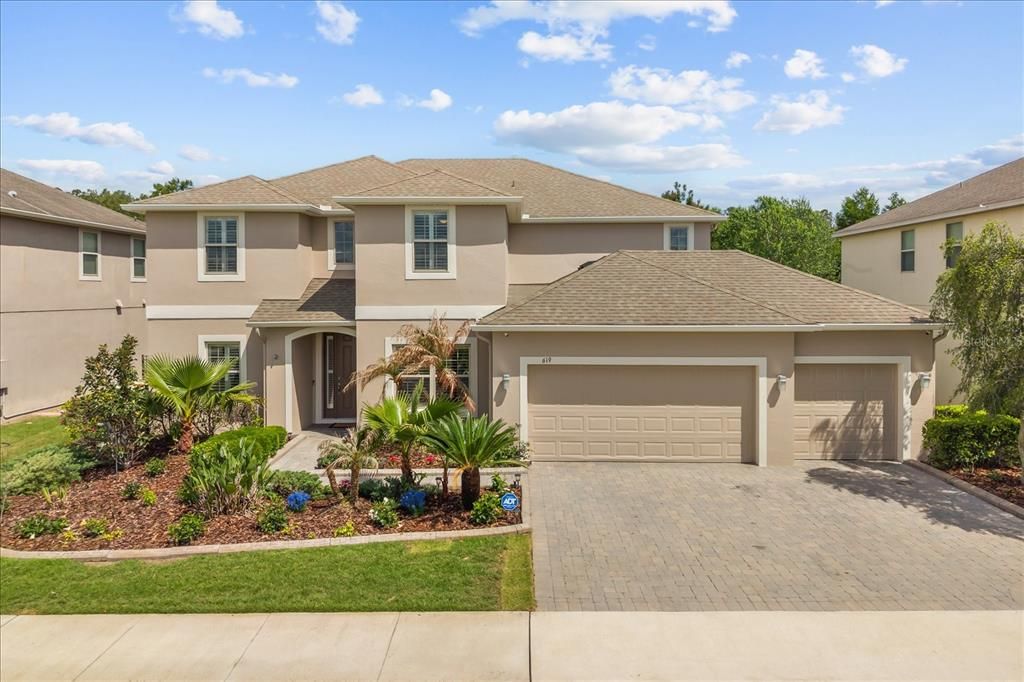 Active With Contract: $869,900 (4 beds, 3 baths, 3800 Square Feet)